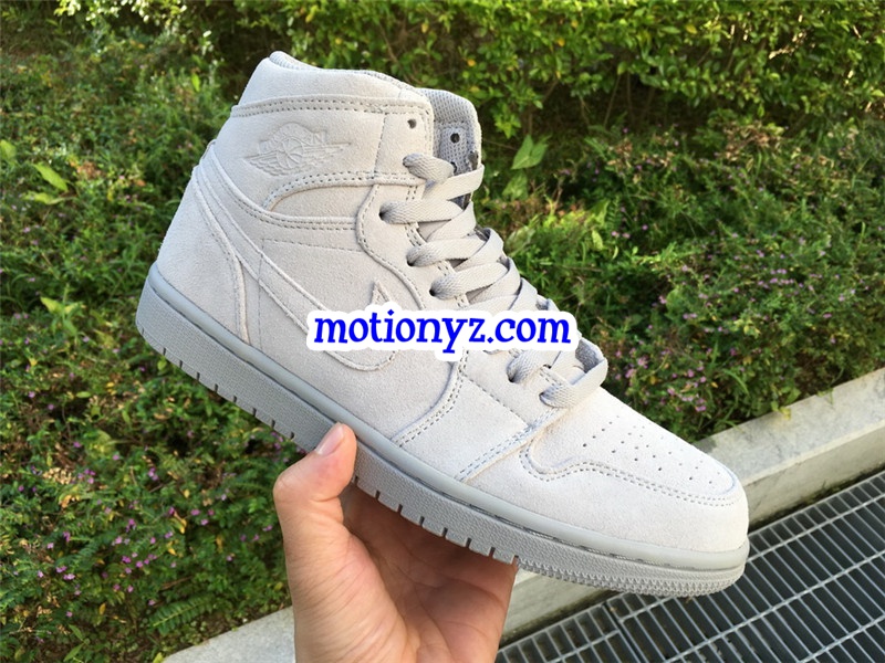 Air Jordan 1 Retro High Grey Suede